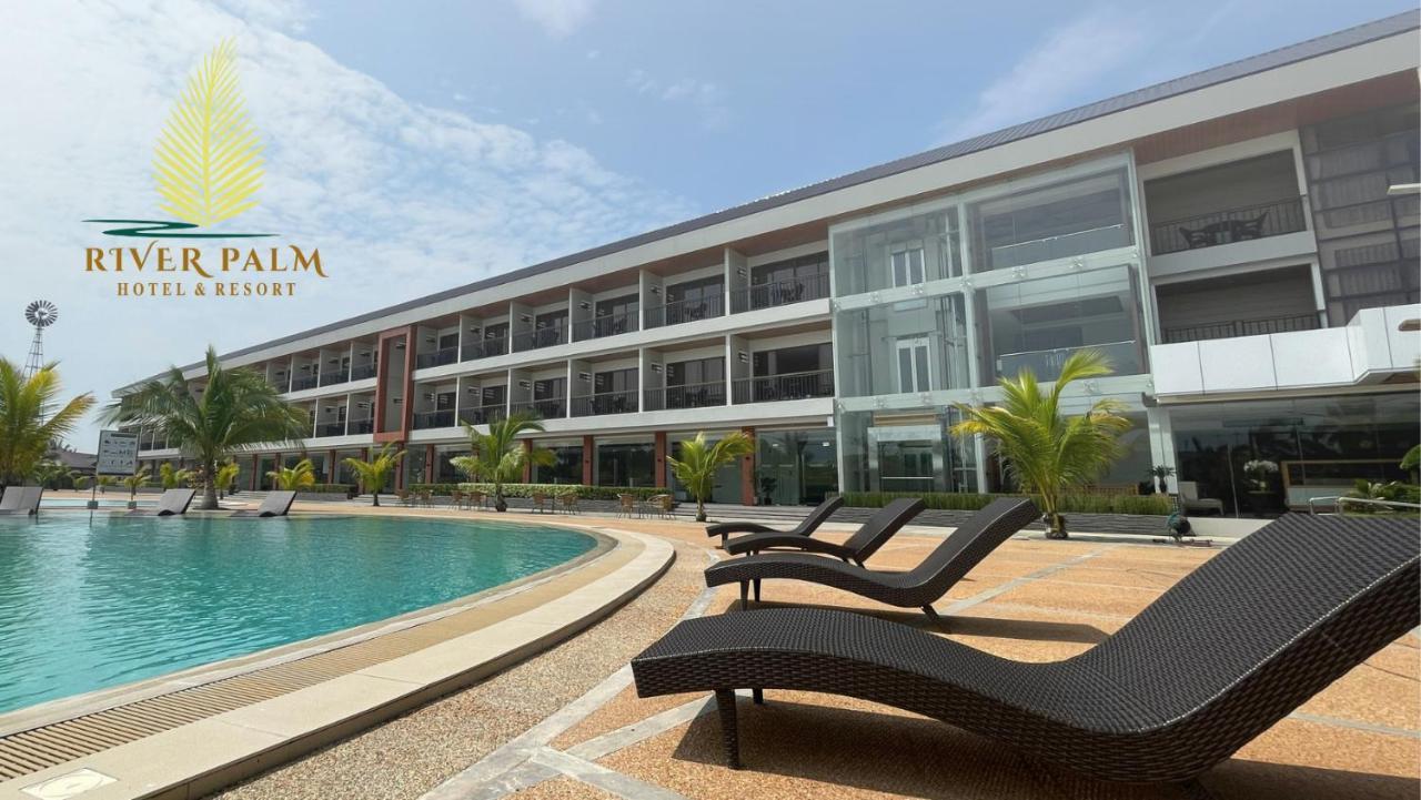 River Palm Hotel And Resort Powered By Cocotel Bugallon Екстериор снимка
